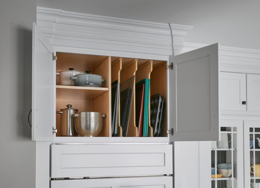 https://www.medallioncabinetry.com/wp-content/uploads/2018/12/TRAY-DIVIDERS-AND-PARTITION-829x600.jpg