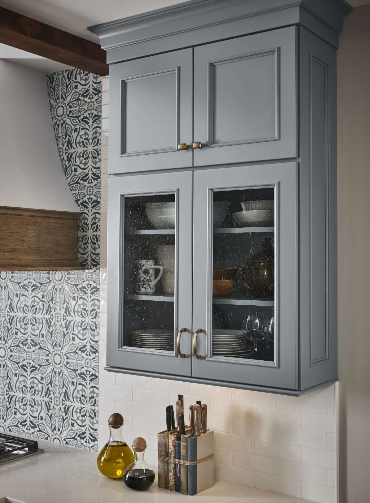 Medallion Cabinetry - Modern English Cottage