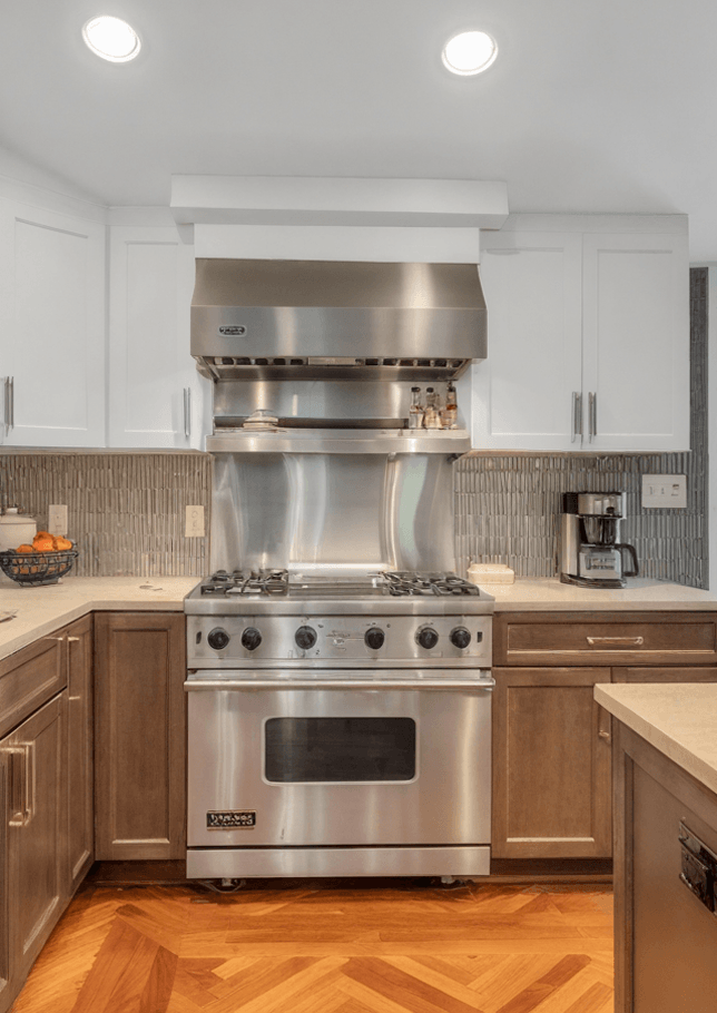 Kitchen interior with wide view